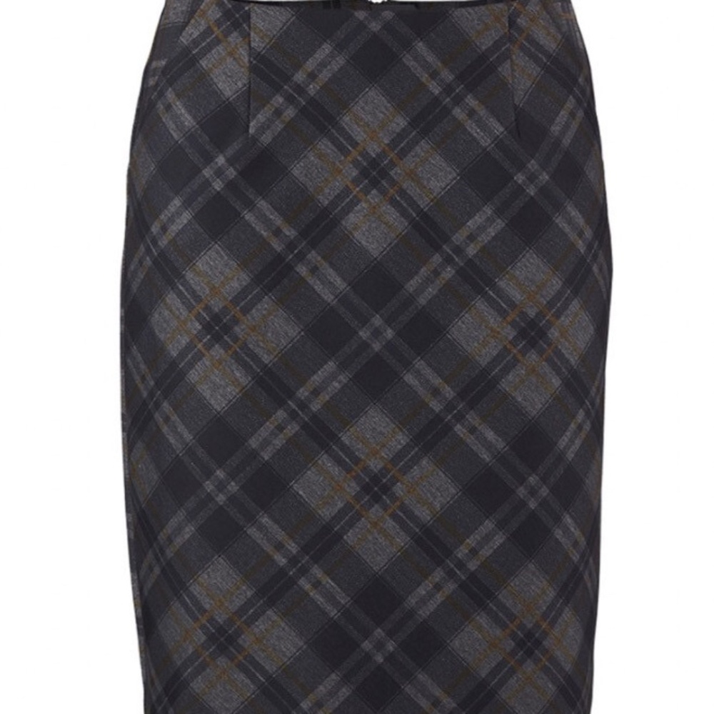 Cabi Step Out Skirt – Size 6